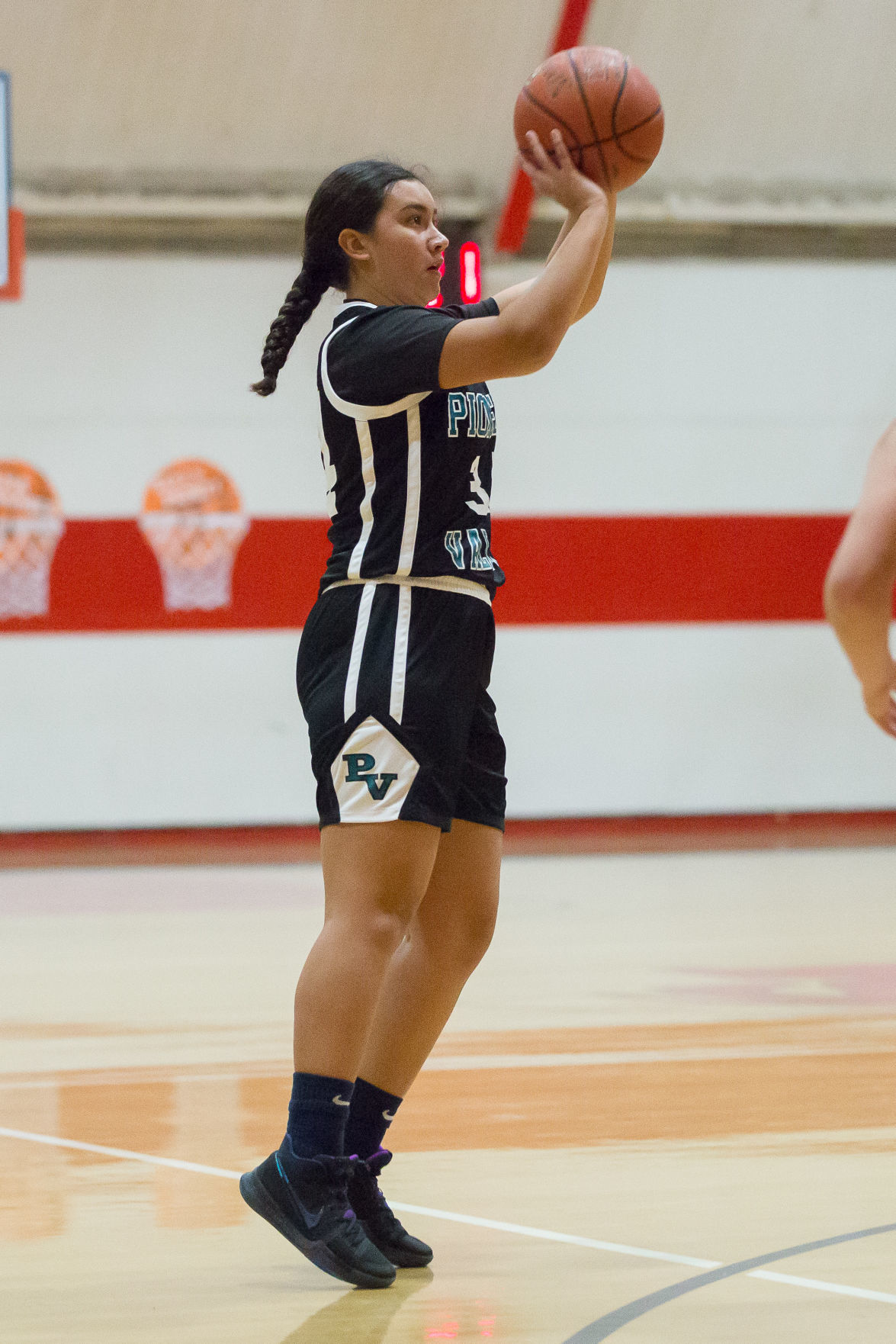 111519 PV SM Girls basketball 09.jpg
